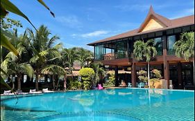 Phi Phi Villa Resort-Sha Extra Plus